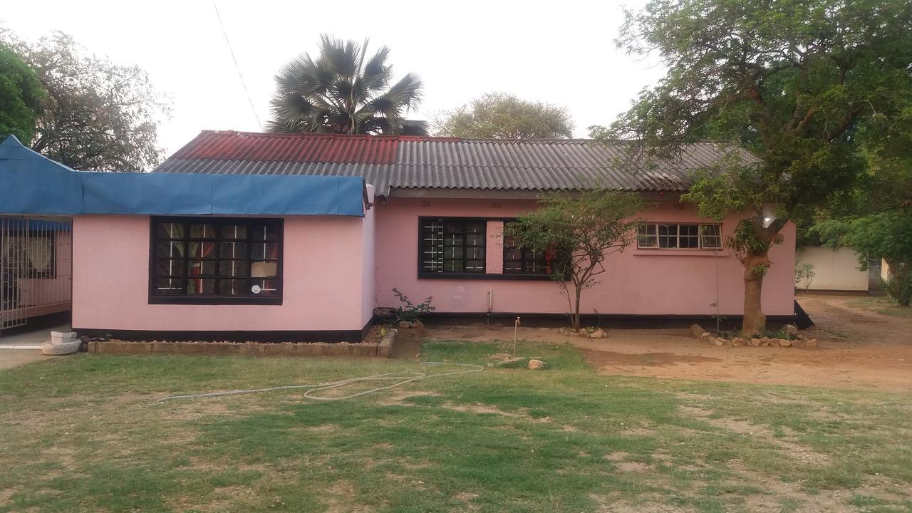 Auberge de jeunesse Kumunzi Backpackers à Lusaka Extérieur photo