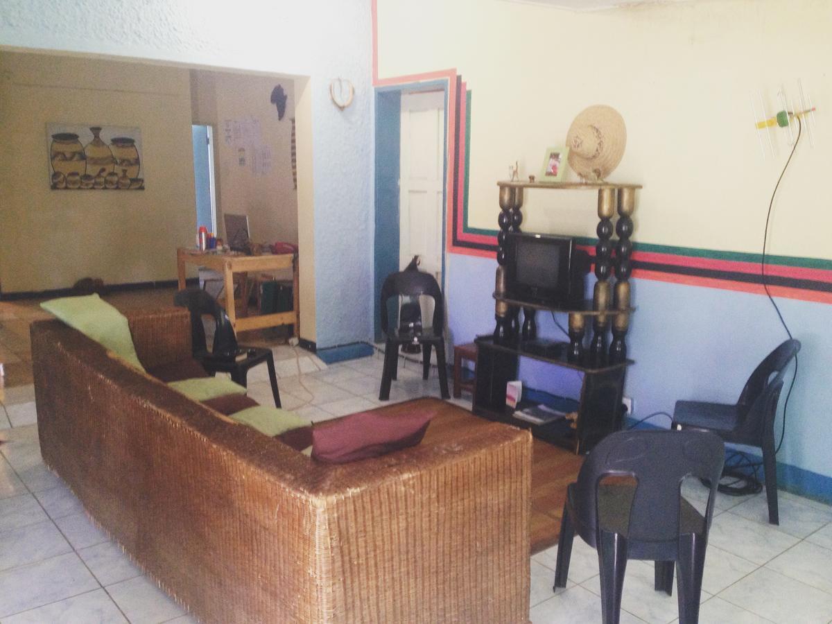 Auberge de jeunesse Kumunzi Backpackers à Lusaka Extérieur photo
